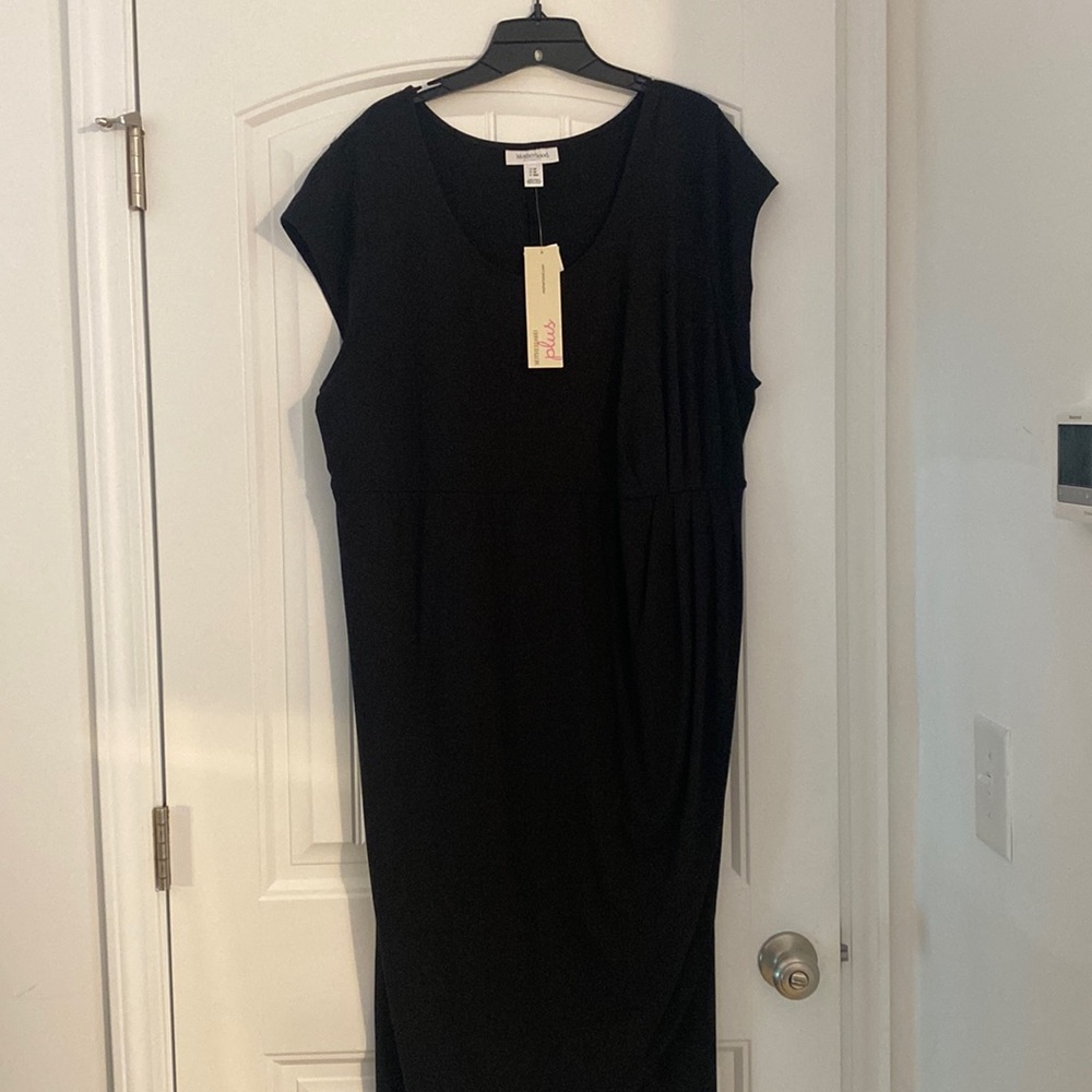 Motherhood maternity 2x, Black, below the knee dress.